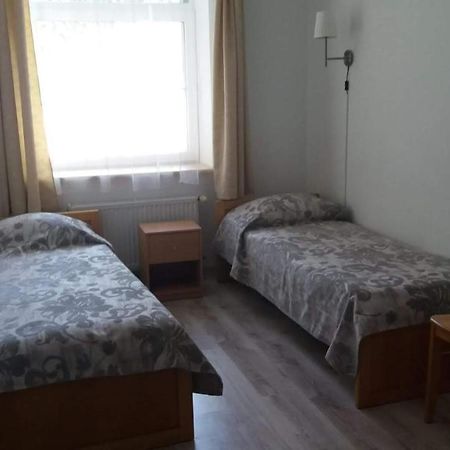 Metras Maja Hotel Aizpute Buitenkant foto