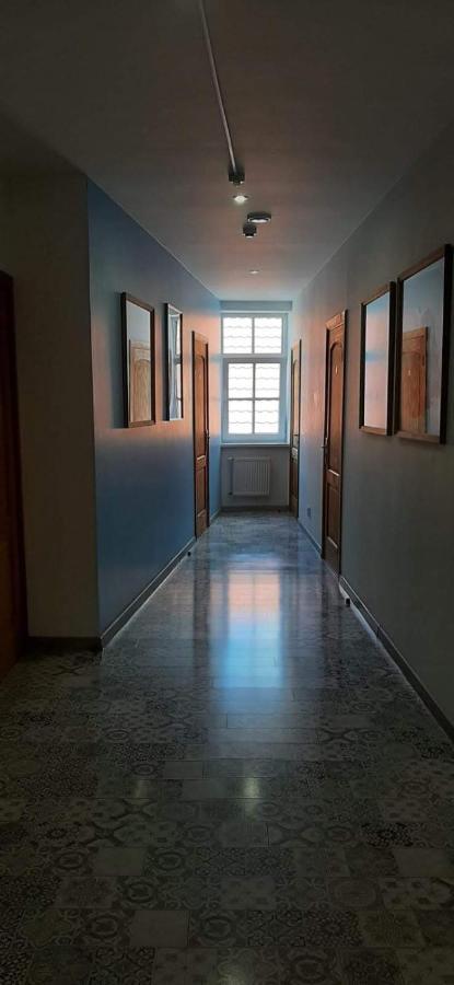 Metras Maja Hotel Aizpute Buitenkant foto