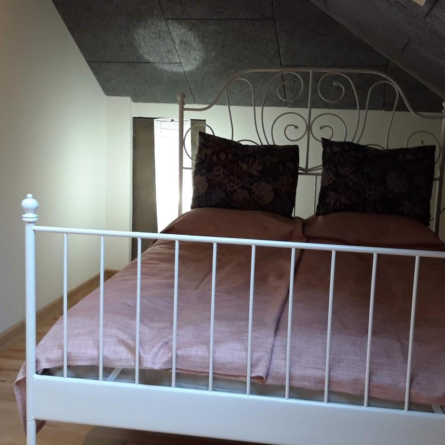 Metras Maja Hotel Aizpute Buitenkant foto