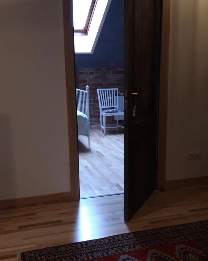 Metras Maja Hotel Aizpute Buitenkant foto