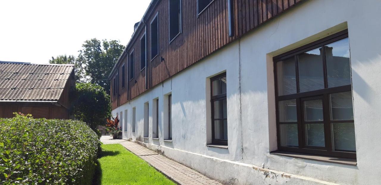 Metras Maja Hotel Aizpute Buitenkant foto