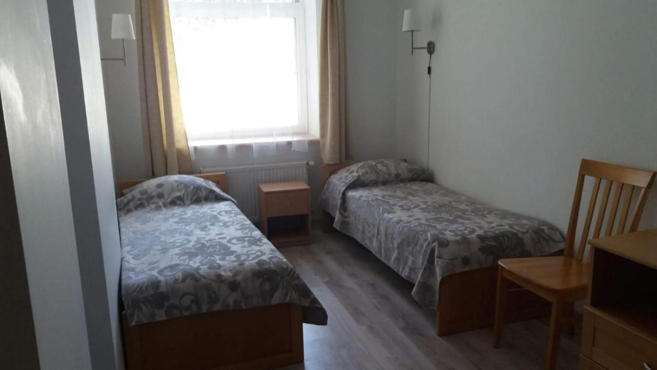Metras Maja Hotel Aizpute Buitenkant foto