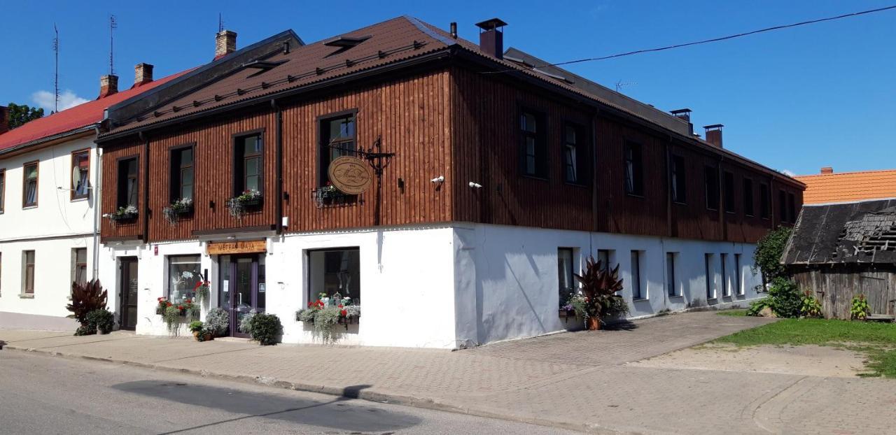 Metras Maja Hotel Aizpute Buitenkant foto