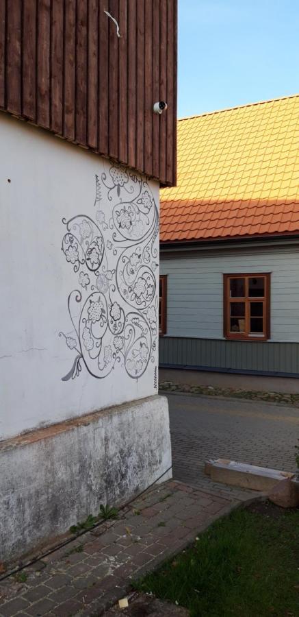 Metras Maja Hotel Aizpute Buitenkant foto